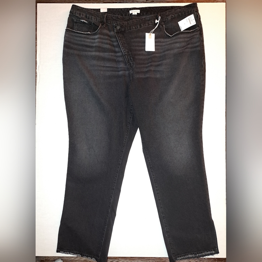 Good American Straight Leg Jeans - Black Wash